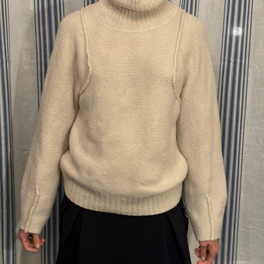 Universal Thread Off-White Turtleneck Sweater